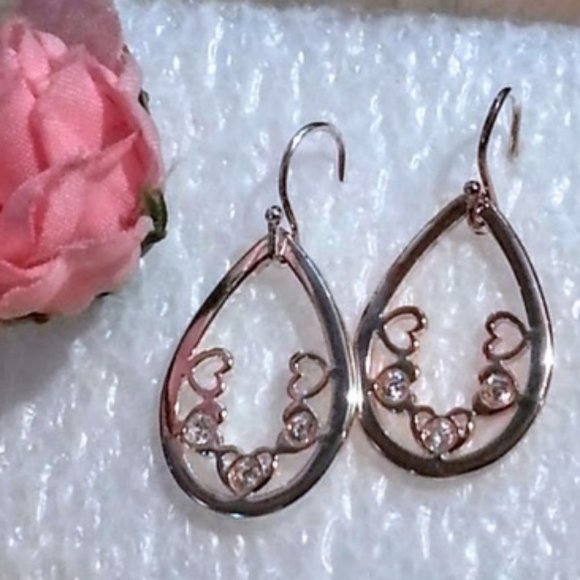 Sensitive Ears dangle tear shape 5 heart earrings - Picture 1 of 4